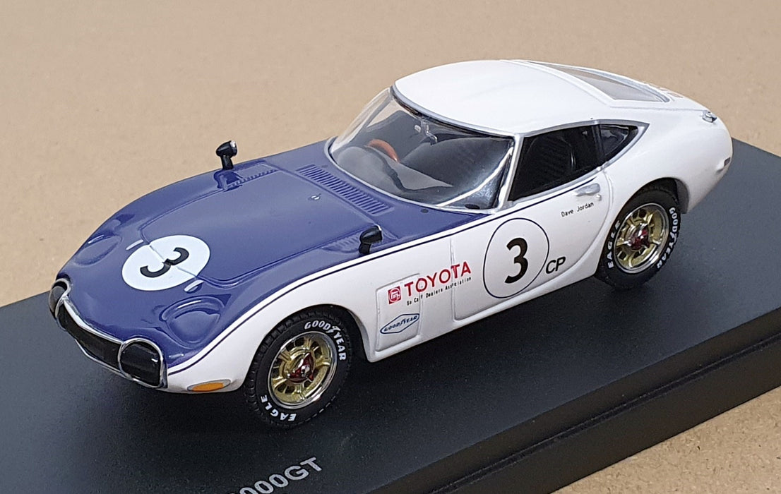 Kyosho 1/43 Scale 03038A - Toyota 2000GT #3 SCCA 1968 - White/Blue
