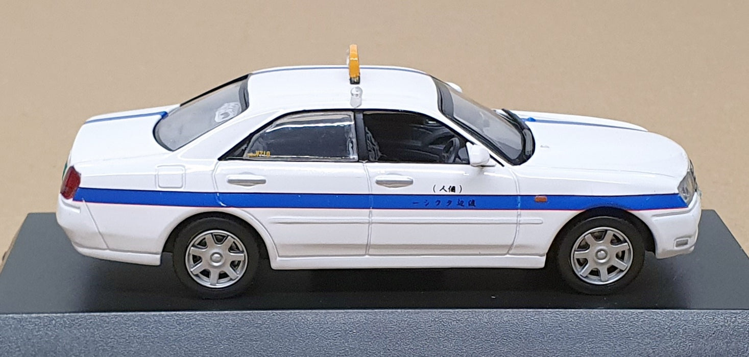 Kyosho J Collection 1/43 Scale JC02001TX - Nissan Cedric Private Taxi - White