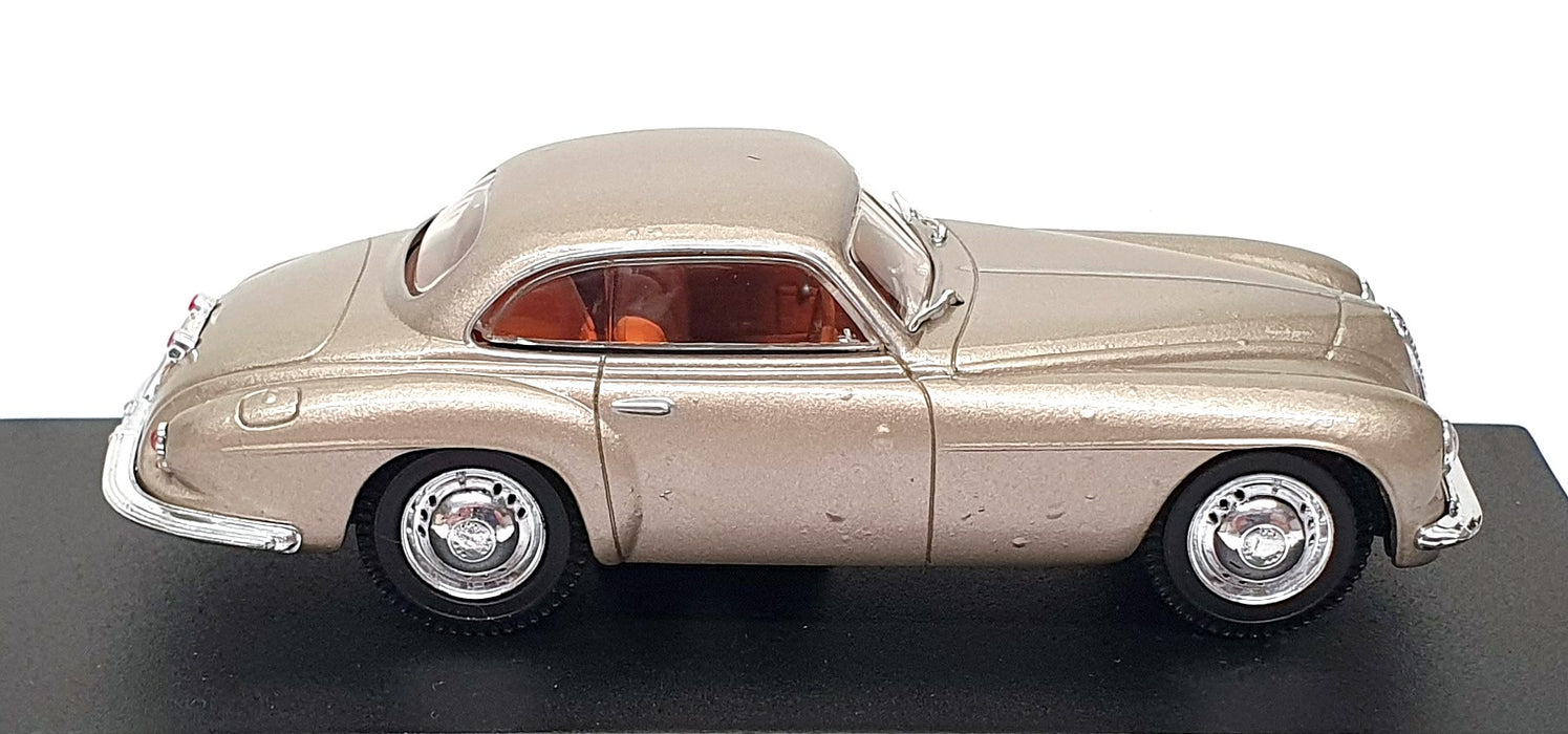 Maxi Car 1/43 Scale 1058 - 1950 Alfa Romeo 6C 2500 - Champagne