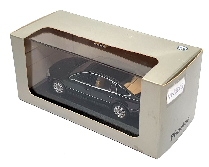 Minichamps 1/43 Scale VW2002 - 2002 VW Volkswagen Phaeton - Black