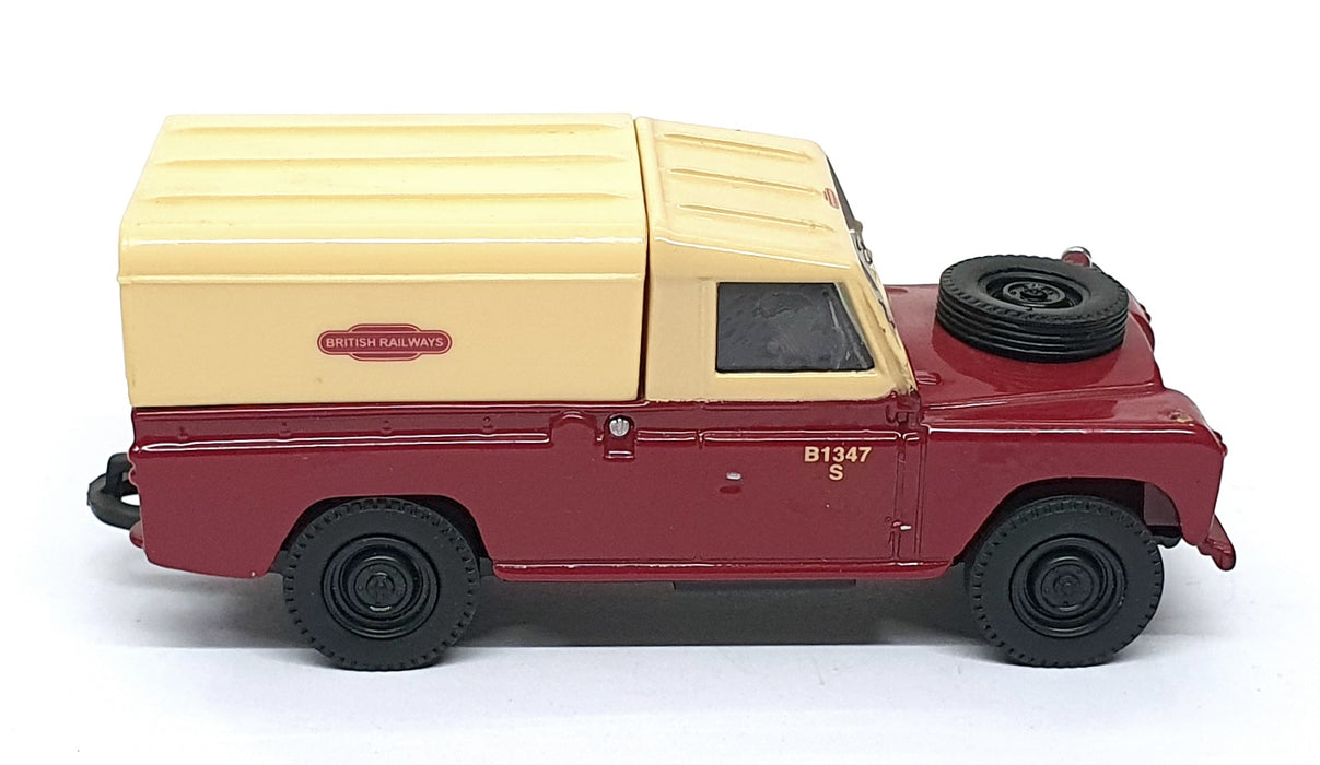 Vanguards 1/43 Scale VA07602 - Land Rover British Rail - Maroon/Cream