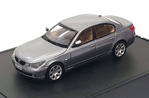 Kyosho 1/43 Scale Diecast 80 42 0 153 195 - BMW 5 Series - Met. Grey