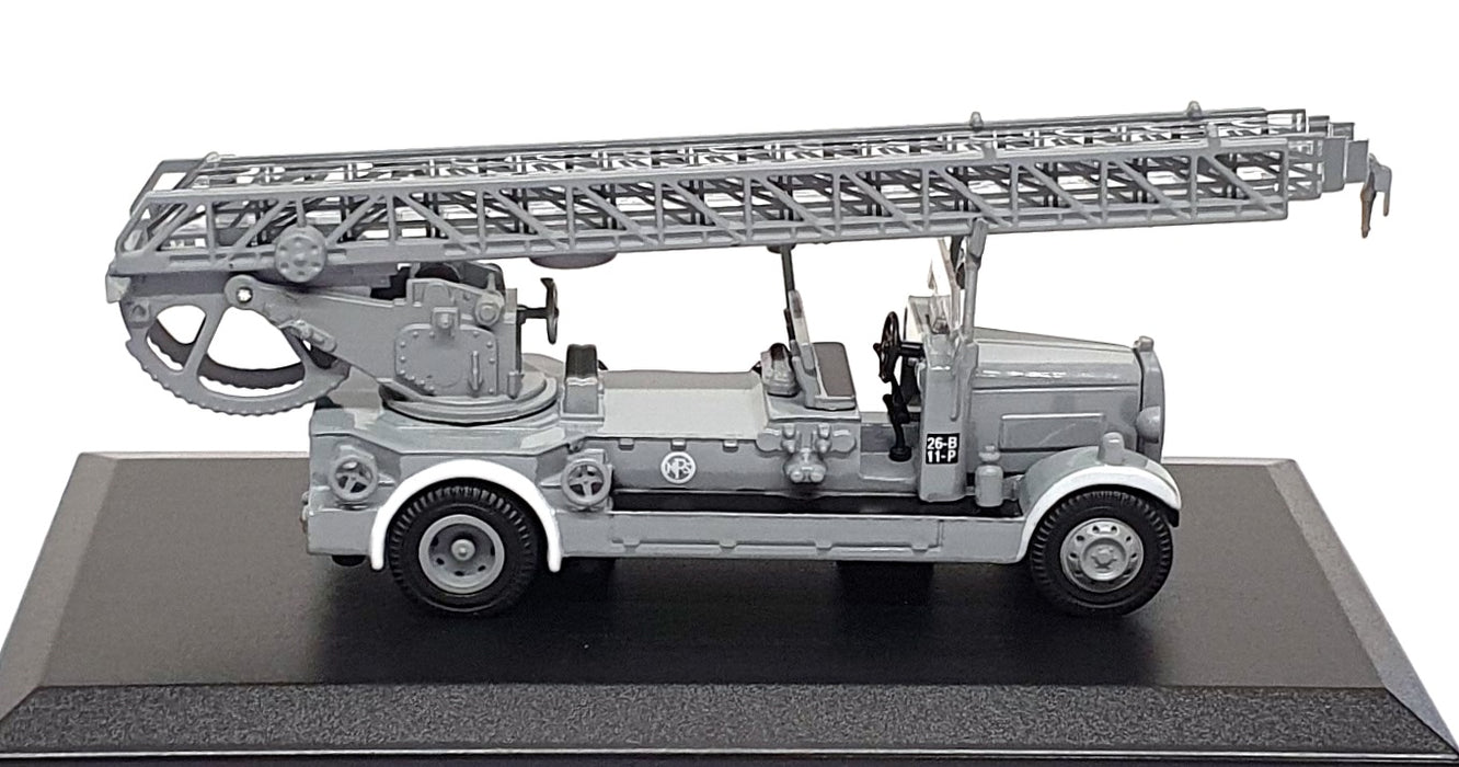 Oxford Diecast 1/76 Scale 76TLM004 - London Wartime Grey Leyland TLM Fire Engine