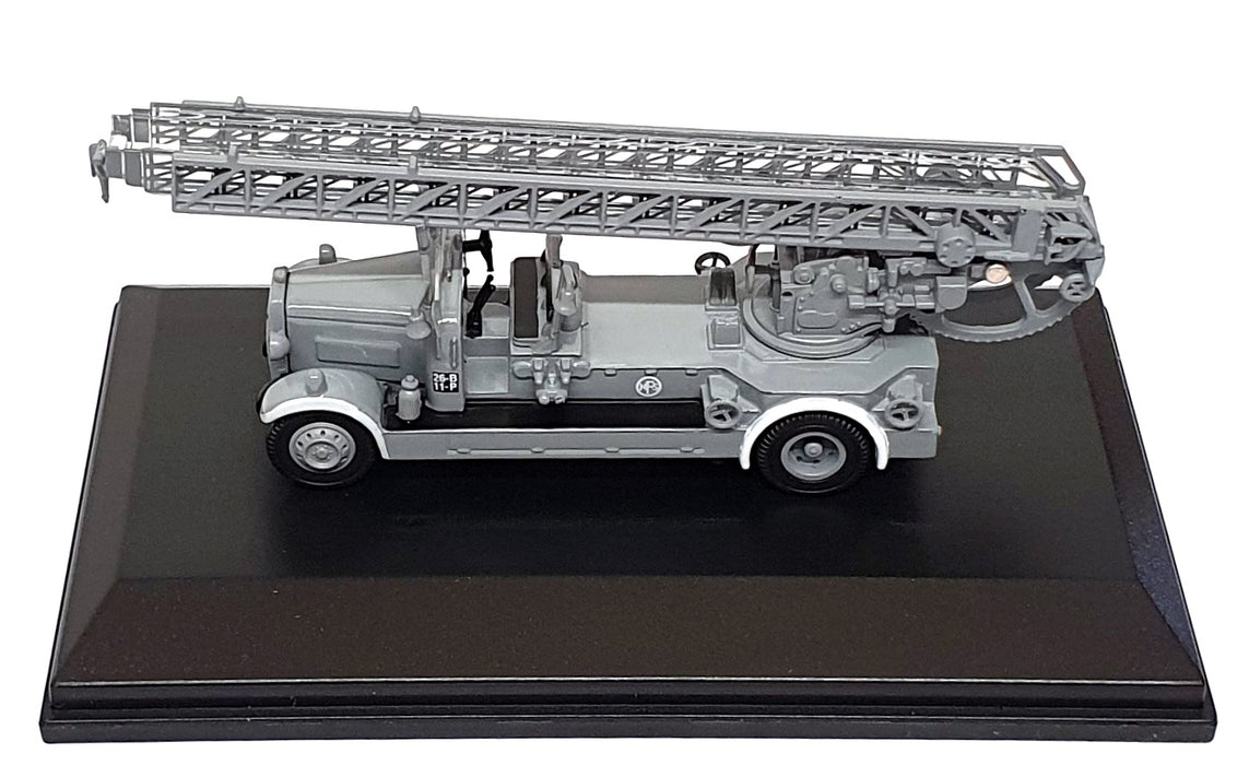 Oxford Diecast 1/76 Scale 76TLM004 - London Wartime Grey Leyland TLM Fire Engine