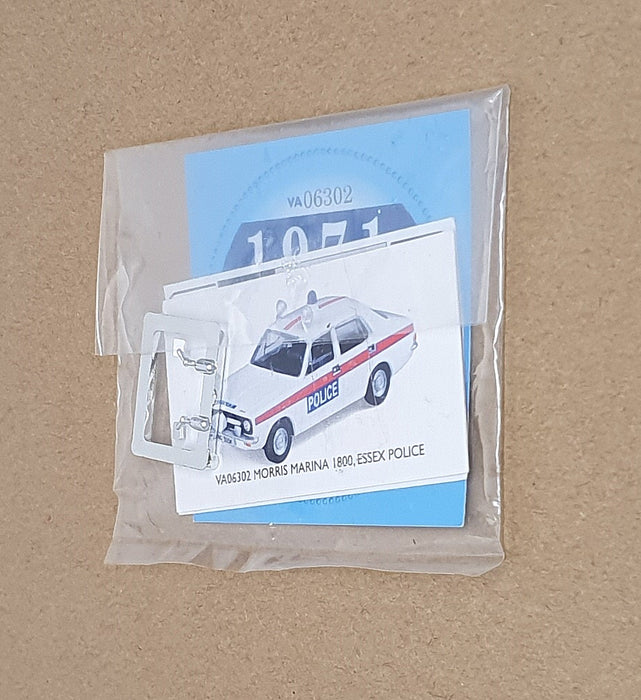Vanguards 1/43 Scale VA06302 - Morris Marina 1800 Essex Police - White