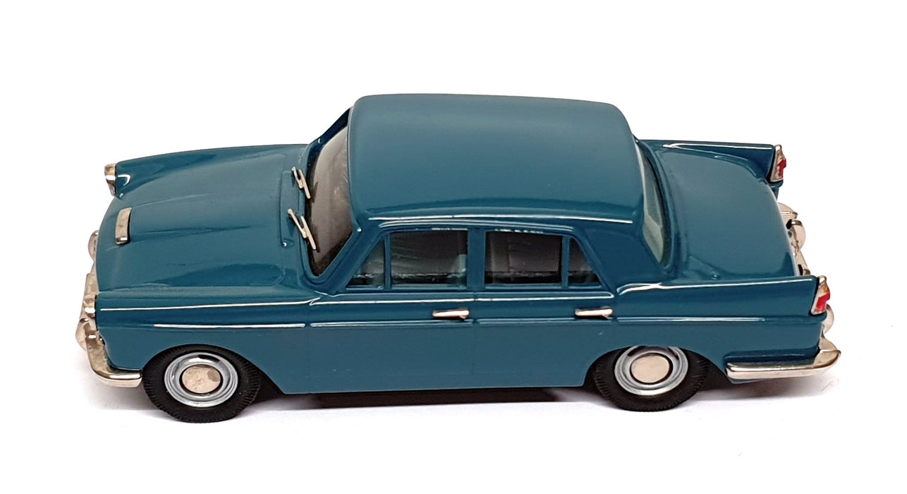 Lansdowne Models 1/43 Scale LDM6c - 1961 Austin A110 Westminster - Blue
