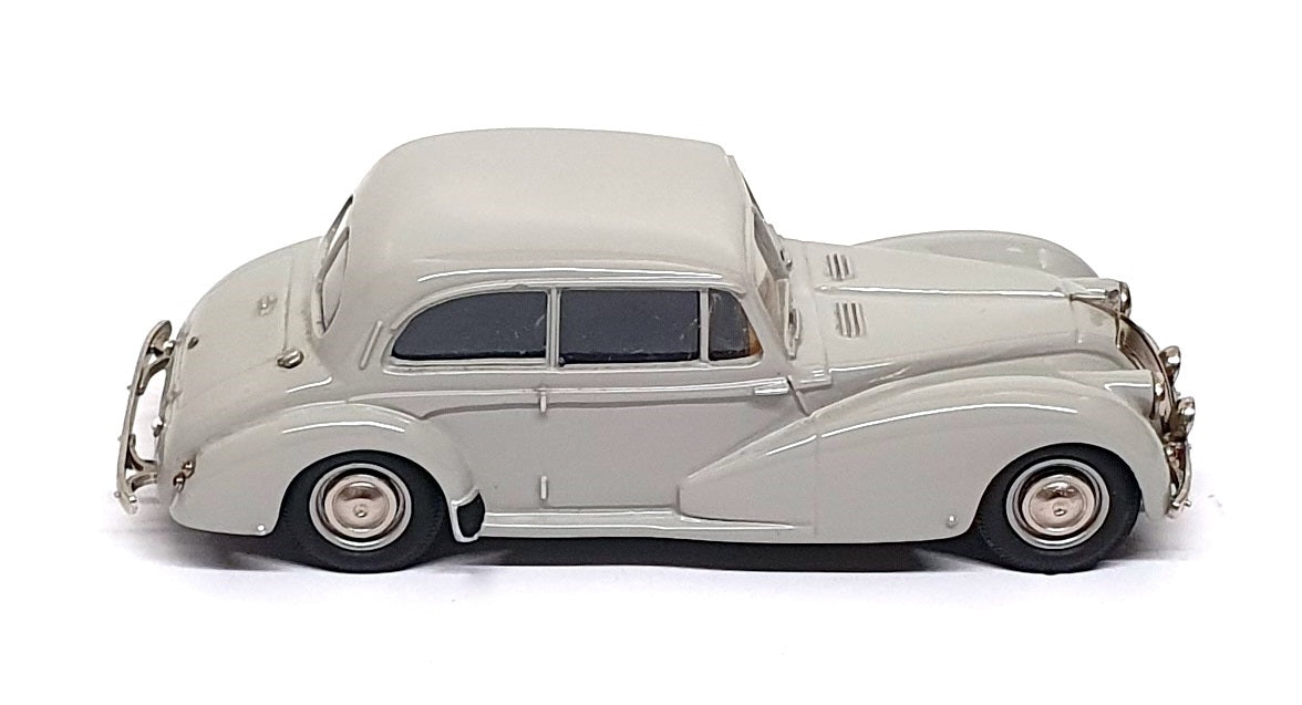 Pathfinder Models 1/43 Scale PFM36 - 1950 AC 2 Litre - 1 Of 500 Grey