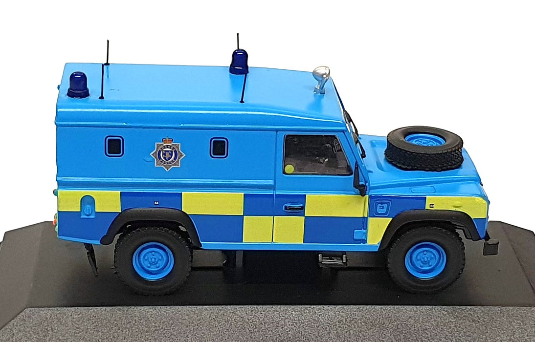 Atlas Editions 1/43 Scale SP043B - Land Rover Defender Sussex Police - Blue