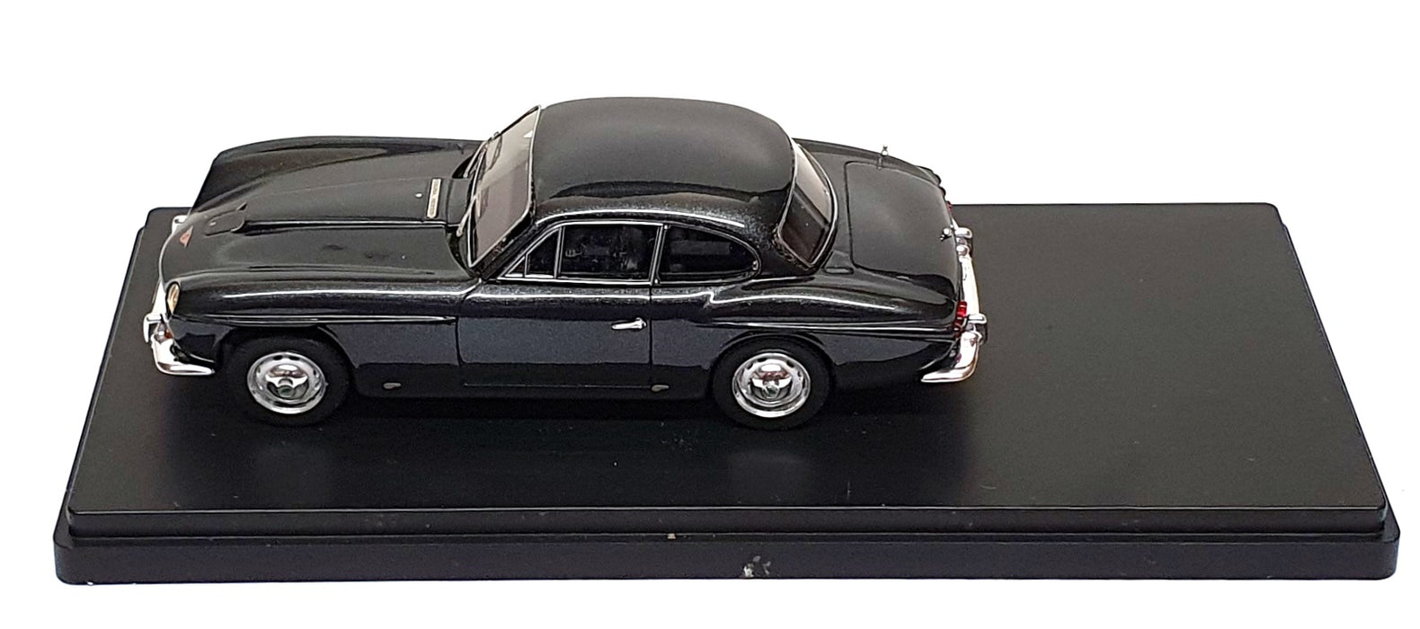 Silas Models 1/43 Scale SM43043b - 1965 Jensen C-V8 Mk III Coupe - Oyster Grey