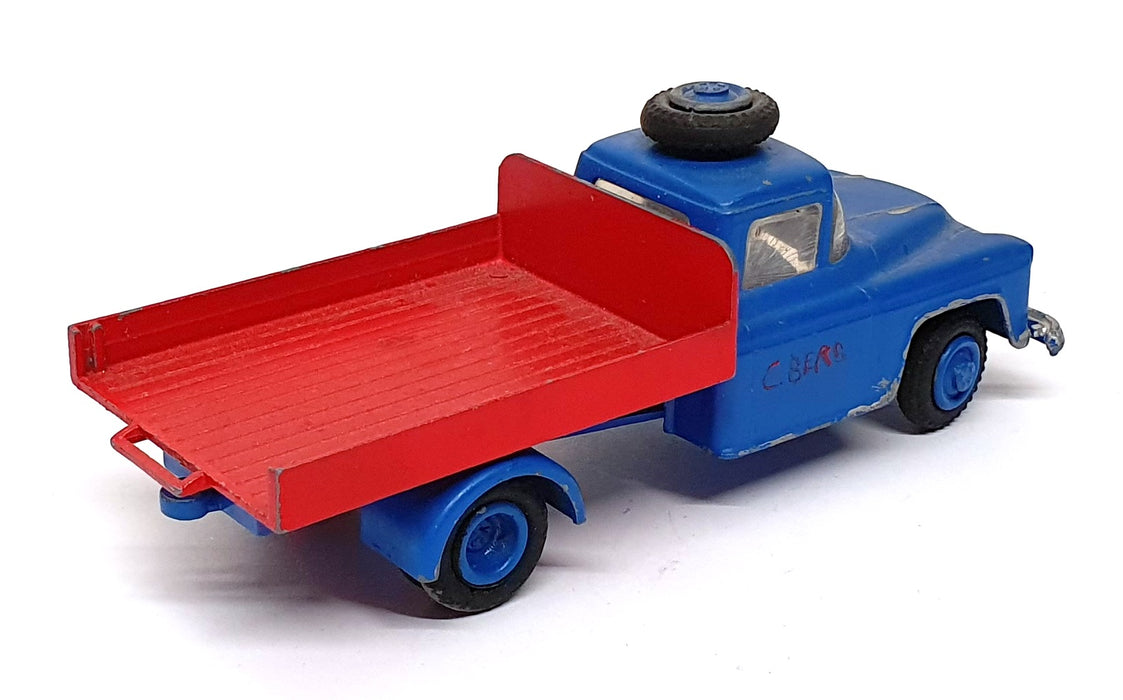 Vilmer Appx 12cm Long Diecast LIB026 - Chevrolet Truck - Blue/Red