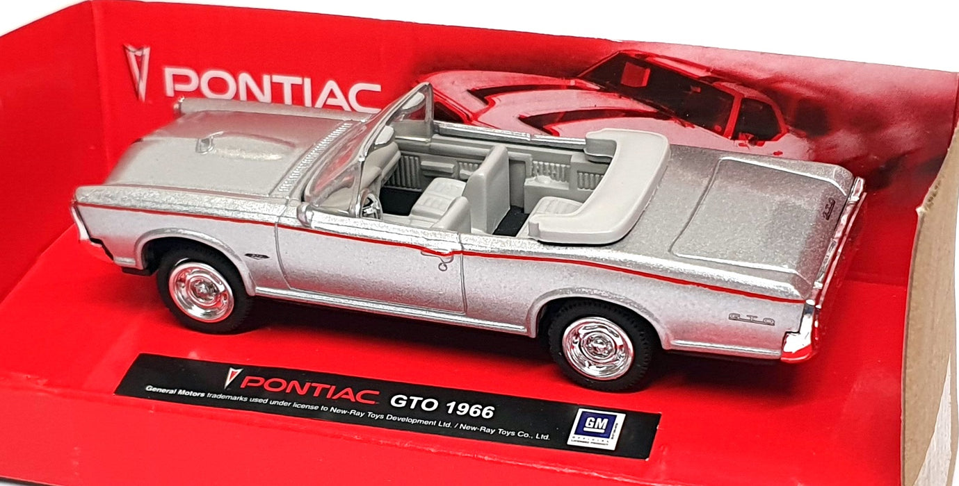 New Ray 1/43 Scale Diecast 48013 - 1966 Pontiac GTO - Silver