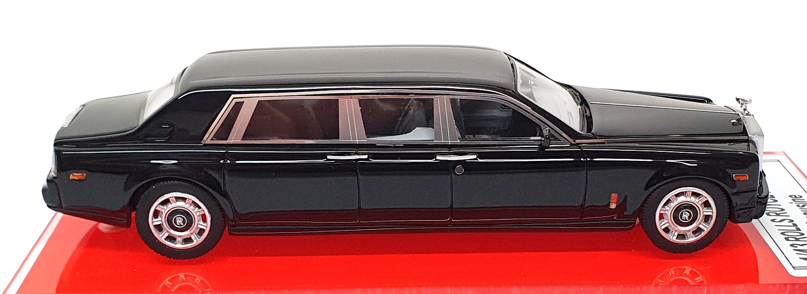PT Model 1/43 Scale PT01B - Rolls Royce Phantom Limousine - Black