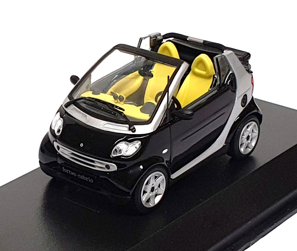 Dealership Model 1/43 Scale DS18926 - Smart Fortwo Cabrio - Black