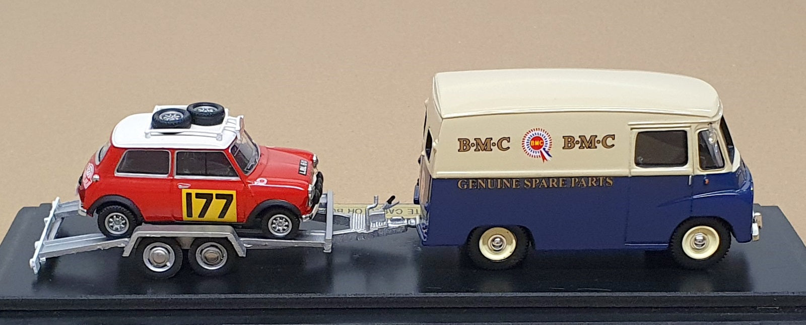 Unknown Brand 1/43 Scale UB1967 - 1967 Monte Carlo Or Bust Morris Van & Mini Set