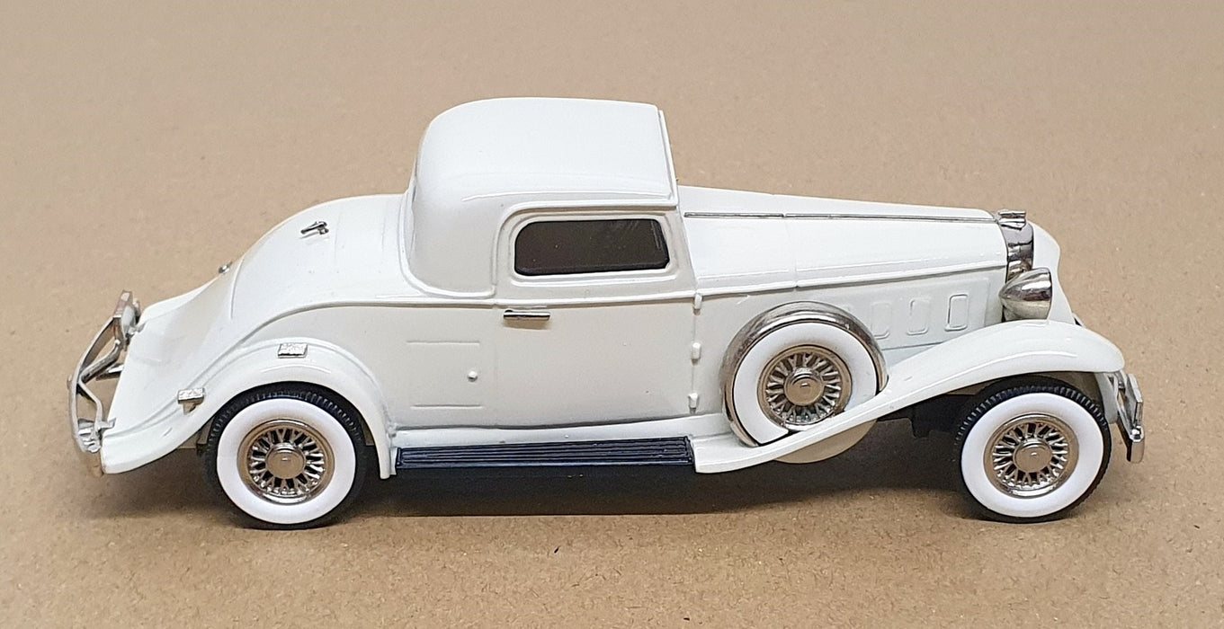 Brooklin Models 1/43 Scale BRK116 - 1931 Marmon Sixteen 2-Pass Coupe Pale Cream