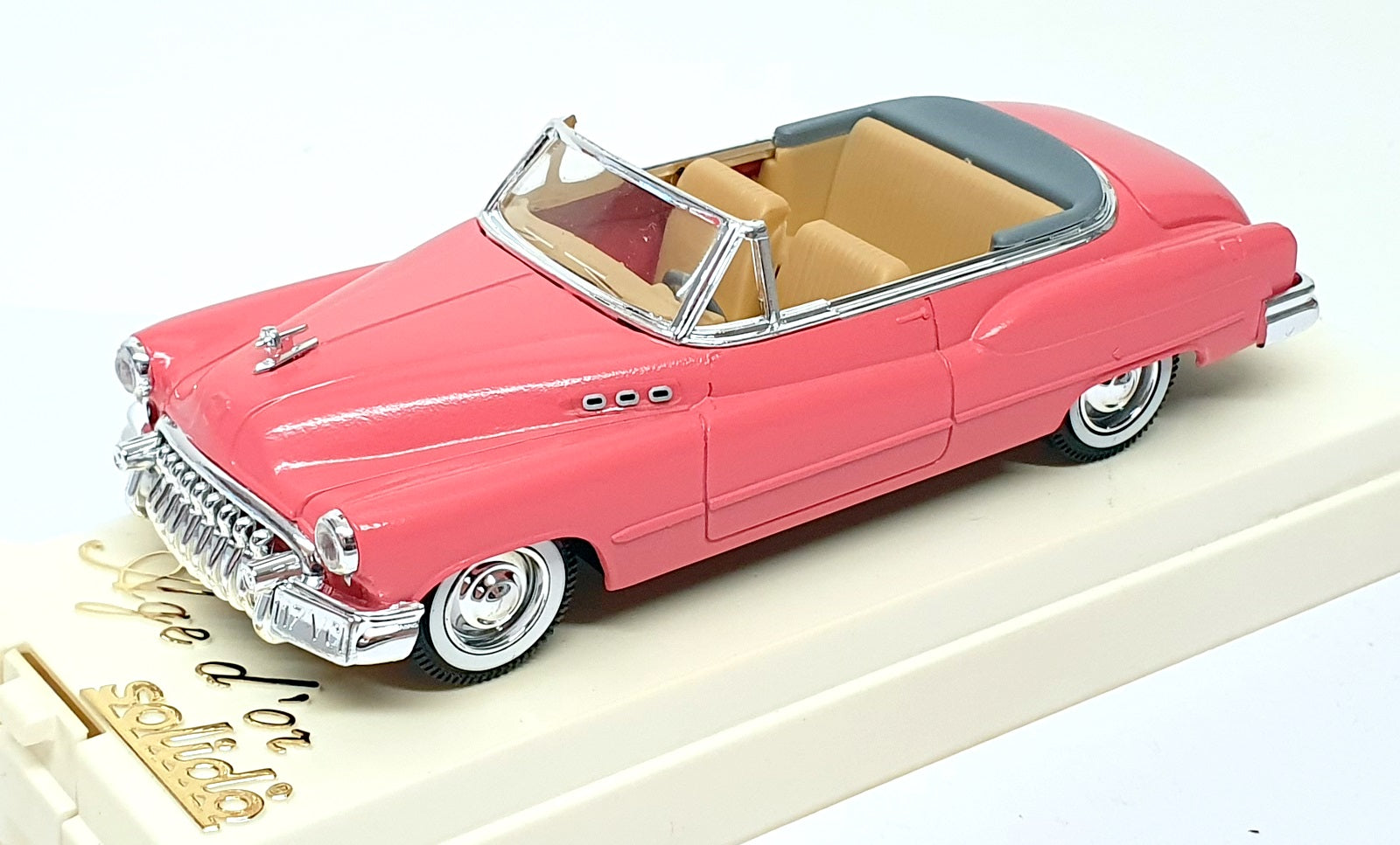 Solido 1/43 Scale Diecast 4512 - 1950 Buick Super - Pink/Beige Seats