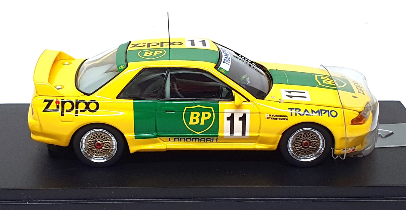 Kyosho 1/43 Scale 03225E - Nissan Skyline GT-R BNR32 BP Oil Trampio GT-R #11