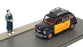 Solido 1/43 Scale DIR123 - 1965 Seat 800 Taxi Diorama - Black/Yellow