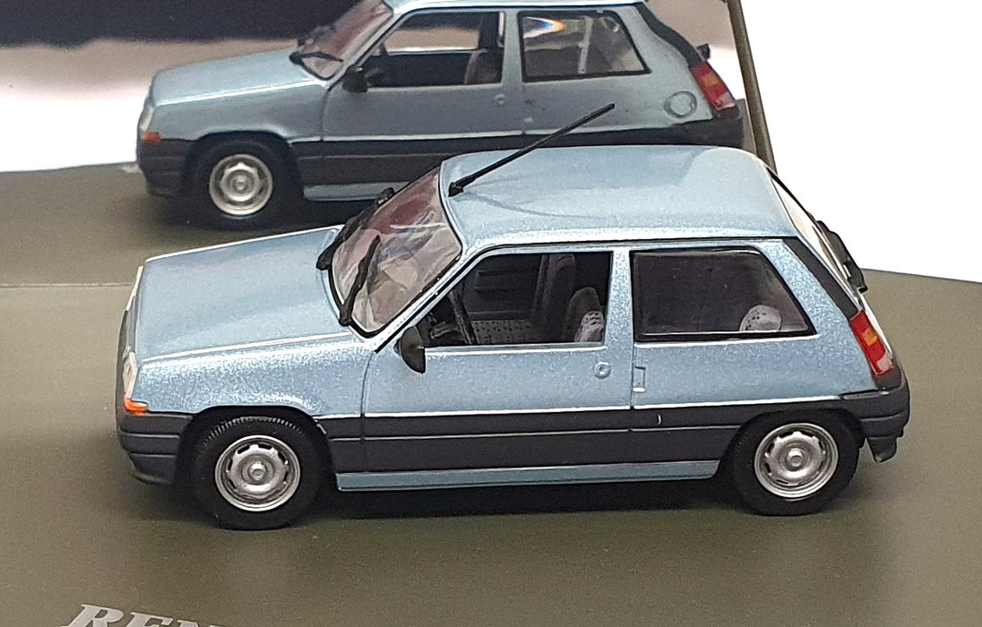 Universal Hobbies 1/43 Scale 77 11 224 119 - Renault 5 Supercinq - Met. Lt. Blue