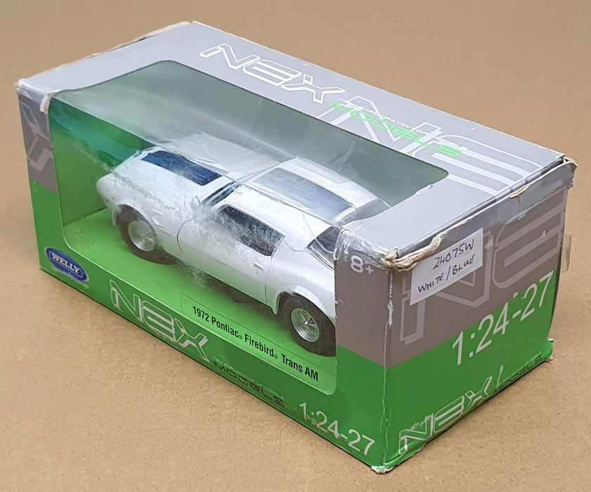 Welly 1/24-27 Scale 24075W - 1972 Pontiac Firebird Trans Am - White/Blue