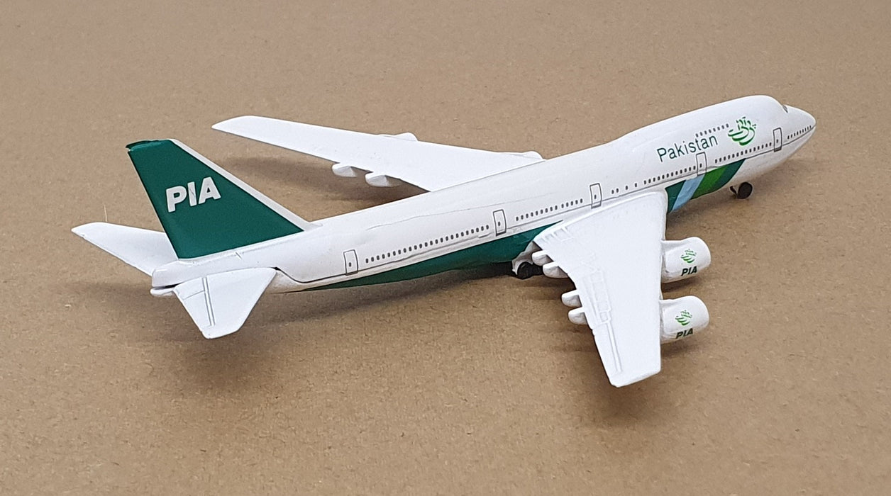 Schabak 1/600 Scale 901/25 - Boeing 747 Aircraft Pakistan International