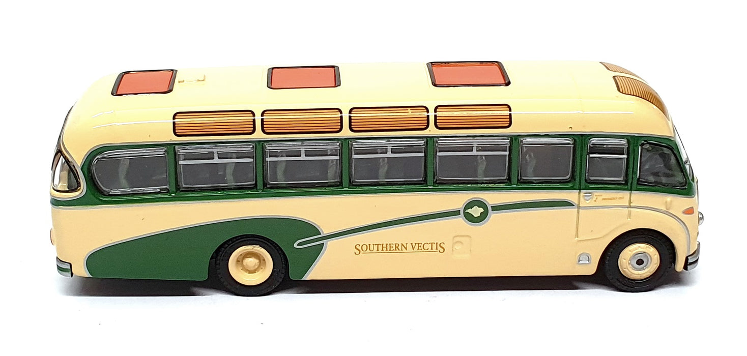 EFE 1/76 Scale 18716DL - Bedford SB Duple Vega Coach Southern Vectis Ventnor