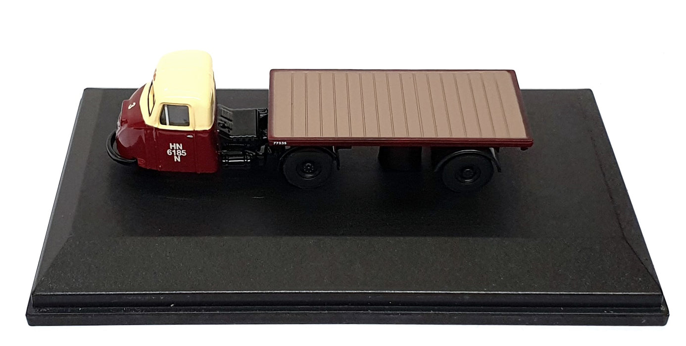 Oxford Diecast 1/76 Scale 76RAB006 Scammell Scarab Flat Truck BR - Cream/Maroon