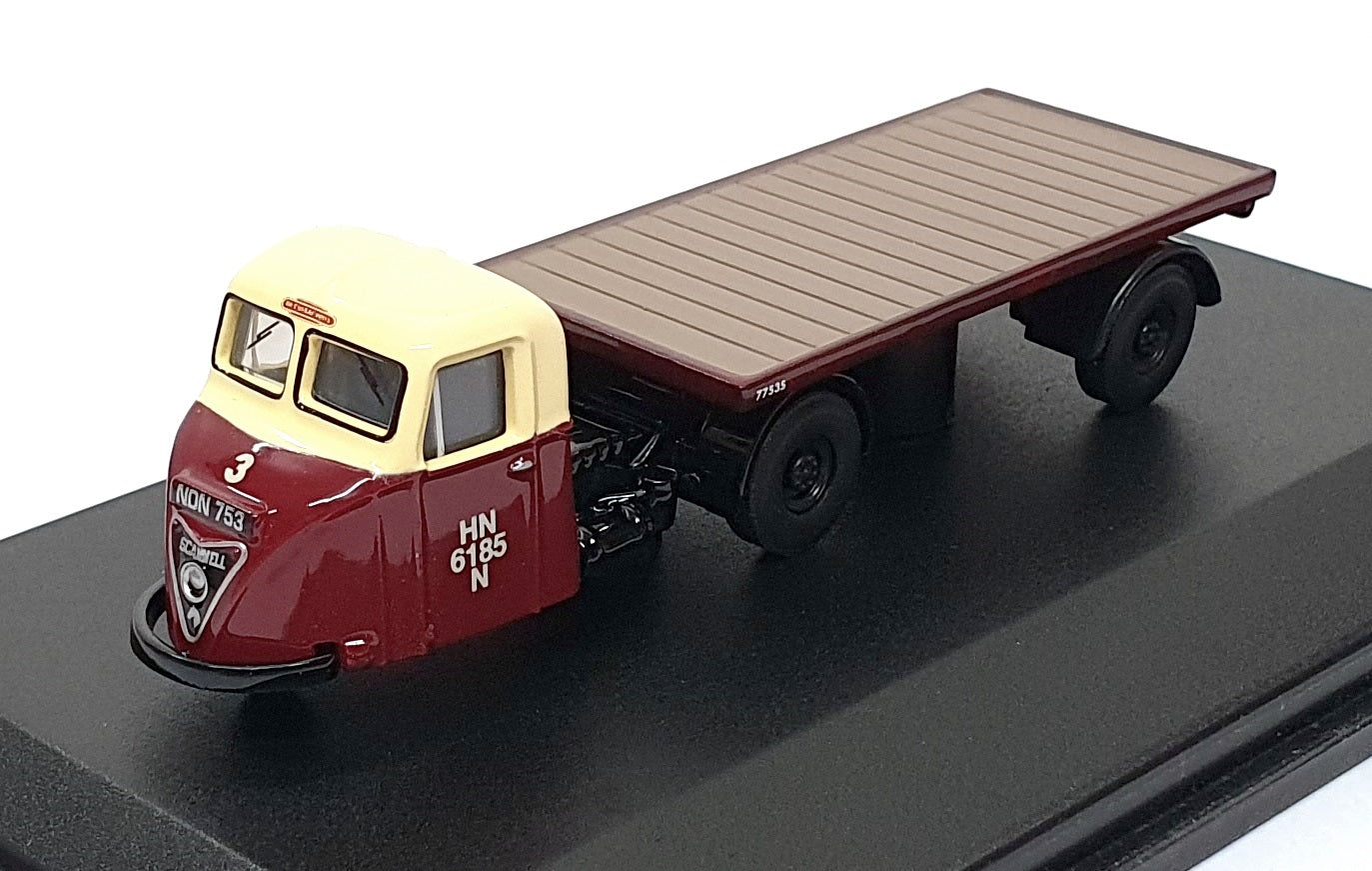 Oxford Diecast 1/76 Scale 76RAB006 Scammell Scarab Flat Truck BR - Cream/Maroon