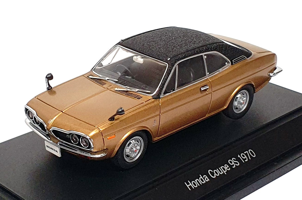 Ebbro 1/43 Scale Diecast 512 - 1970 Honda Coupe SS - Gold/Black
