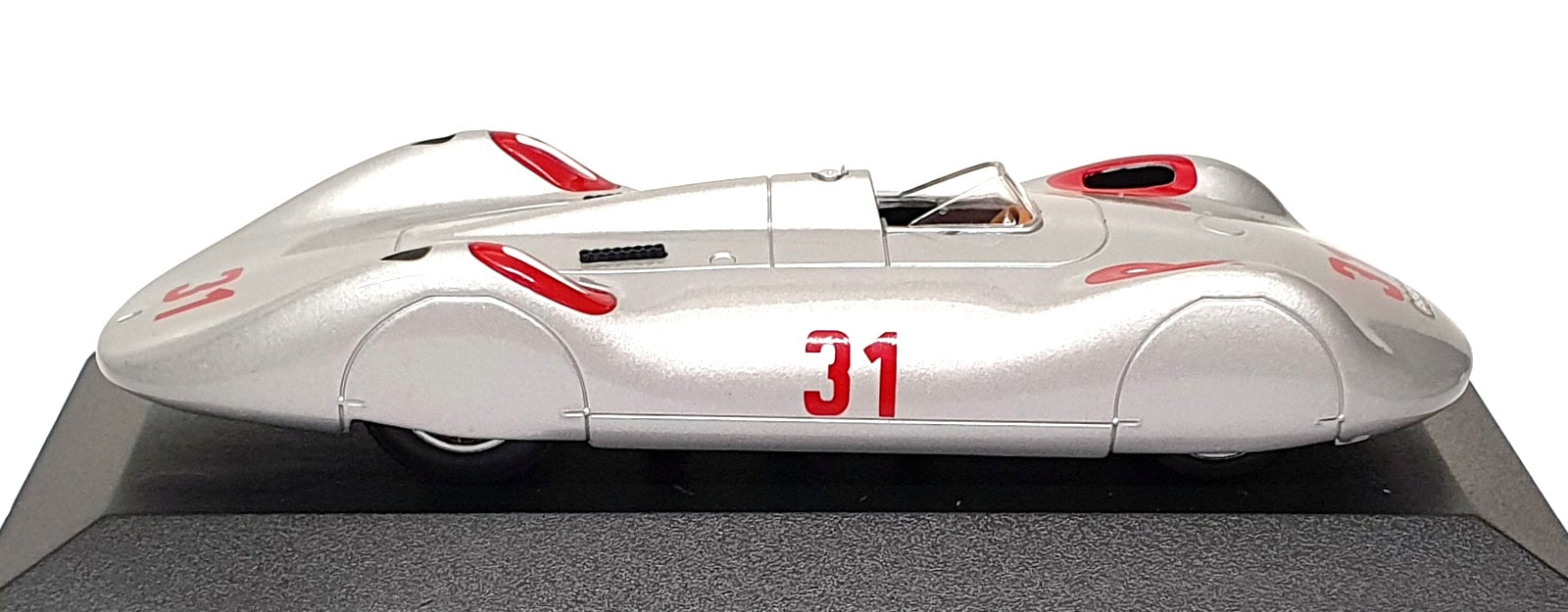 Minichamps 1/43 Scale 400 371900 - 1937 Auto Union AVUS Stromlinie #31 - Silver