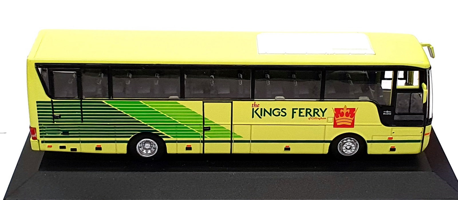 Atlas Editions 1/76 Scale 4642 104 - Kings Ferry Van Hool T9 Coach - Lt. Green