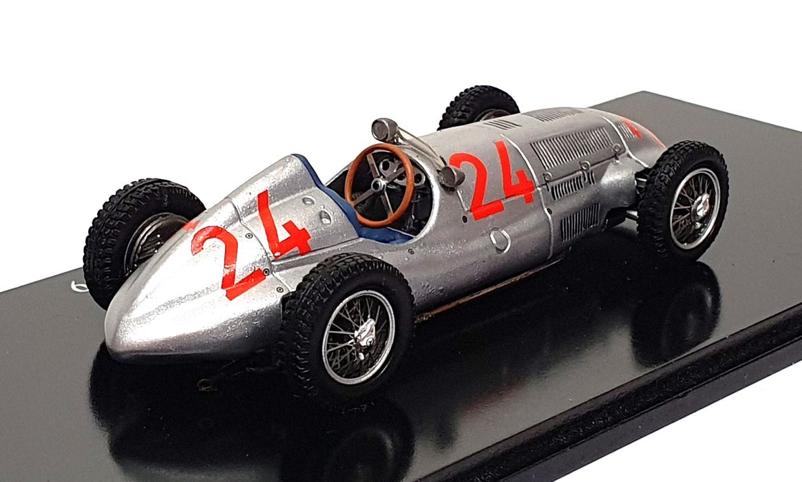 Spark 1/43 Scale B6 604 0440 - 1939 Mercedes Benz W165 Race Car #24