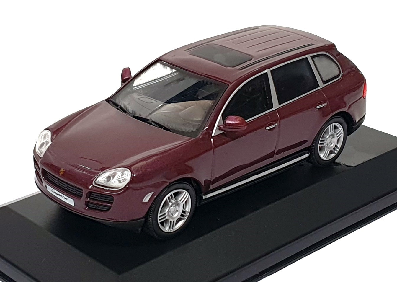 Hongwell 1/43 Scale Diecast 22926H - Porsche Cayenne Turbo  - Purple