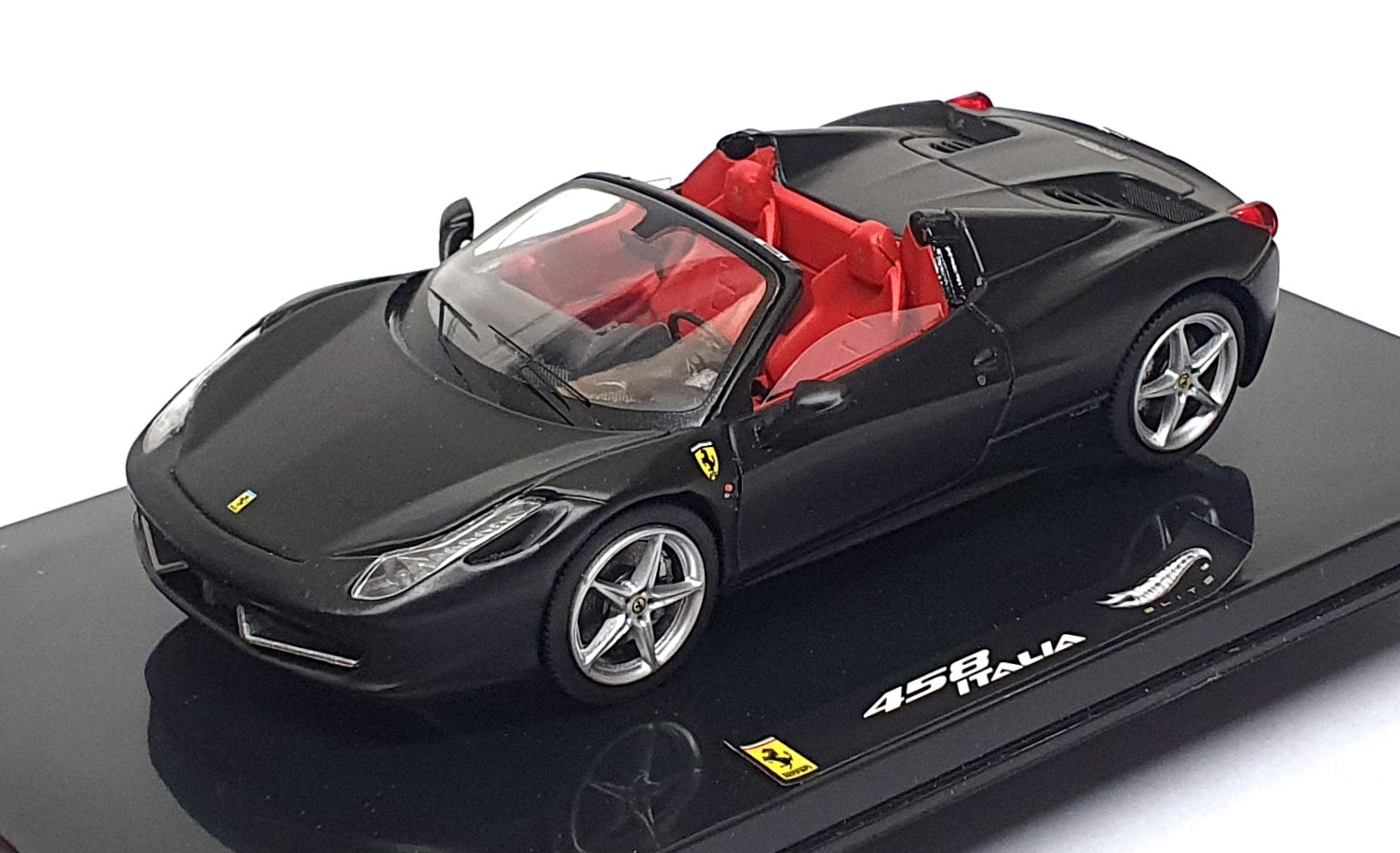 Hot Wheels 1/43 Scale Diecast W1184 - Ferrari 458 Italia Spider - Black