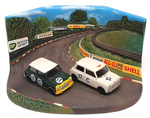 Vanguards 1/43 Scale RD4002 - 2x Mini Cooper Bathurst 1966 Rally Diorama