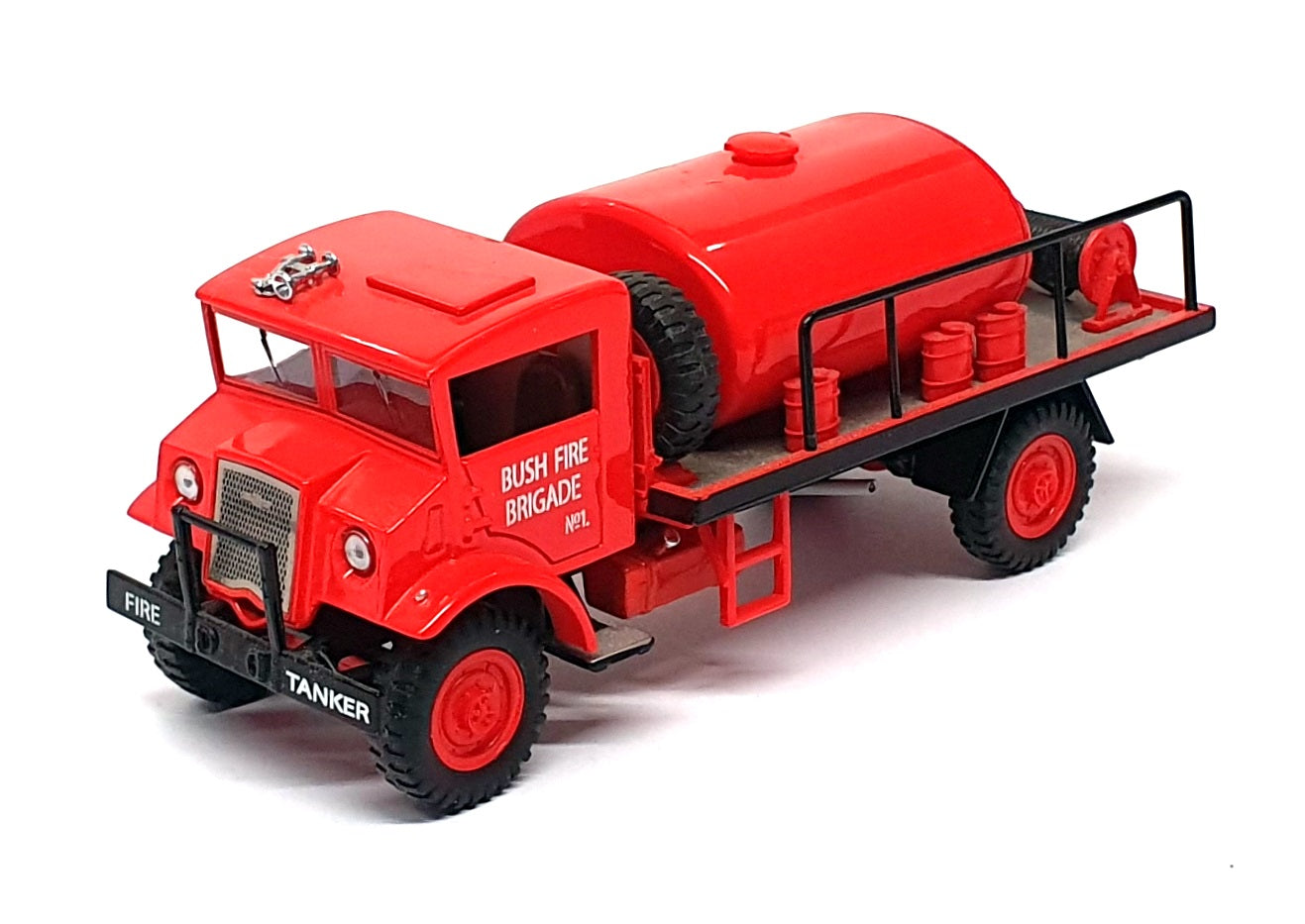 Trux 1/50 Scale TX8 - Late 1940's Chevrolet Blitz Wagon Fire Tanker Truck - Red