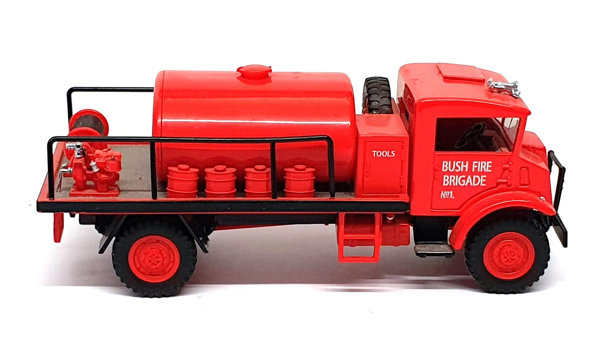 Trux 1/50 Scale TX8 - Late 1940's Chevrolet Blitz Wagon Fire Tanker Truck - Red