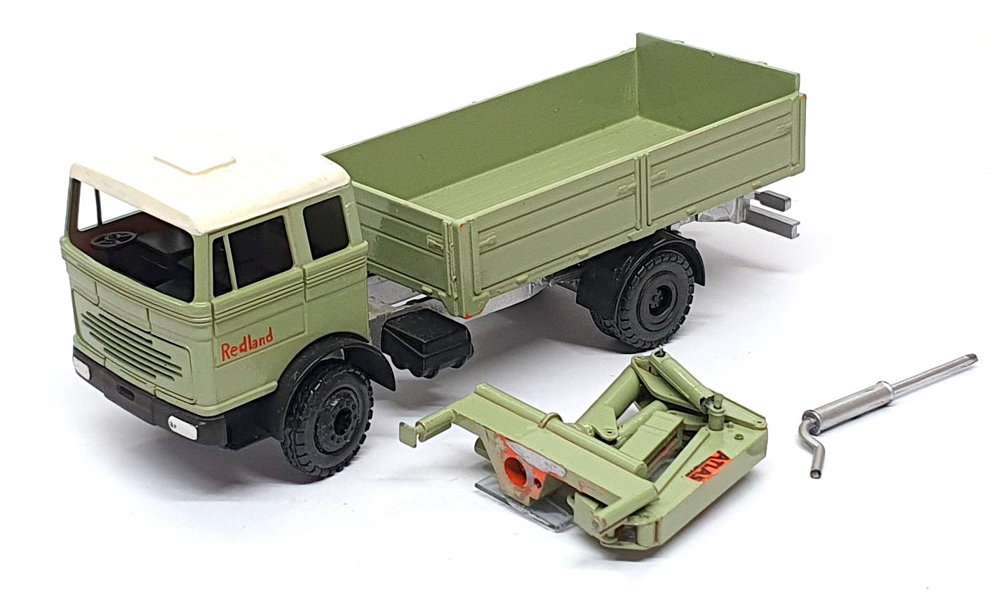 Conrad 1/50 Scale 3061 Atlas Redland Mercedes Benz AK 5007 Hydraulic Truck Green