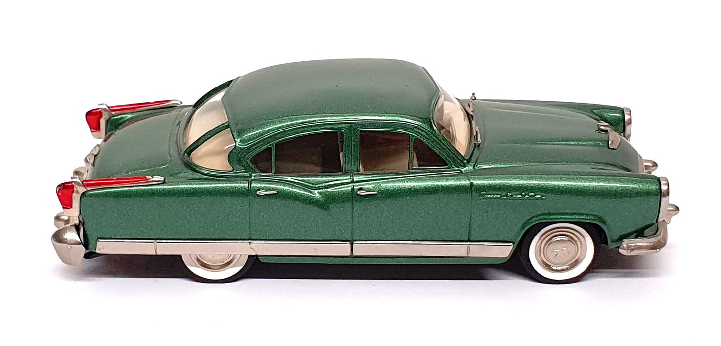 Brooklin Models 1/43 Scale LIB045 - 1954 Kaiser Manhattan - Met. Green