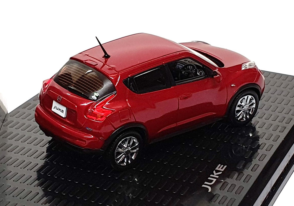 Nissan Dealership Model 1/43 Scale 02138 - Nissan Juke - Radiant Red