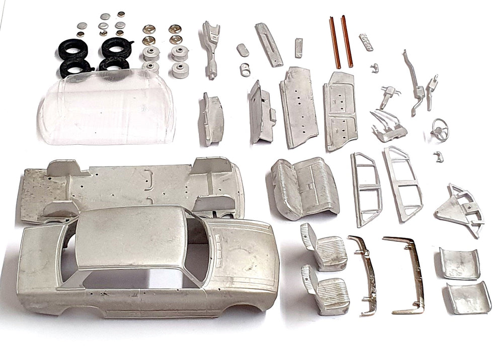 K&R Replicas 1/43 Scale Unbuilt Kit KR66 - Triumph Dolomite 1850 HL