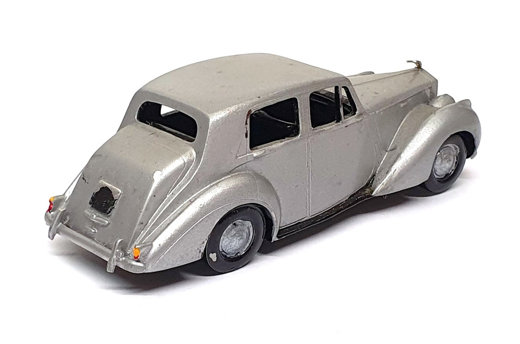 Danbury Mint 11cm Long Pewter Model RR54P - 1954 Rolls Royce Silver Dawn