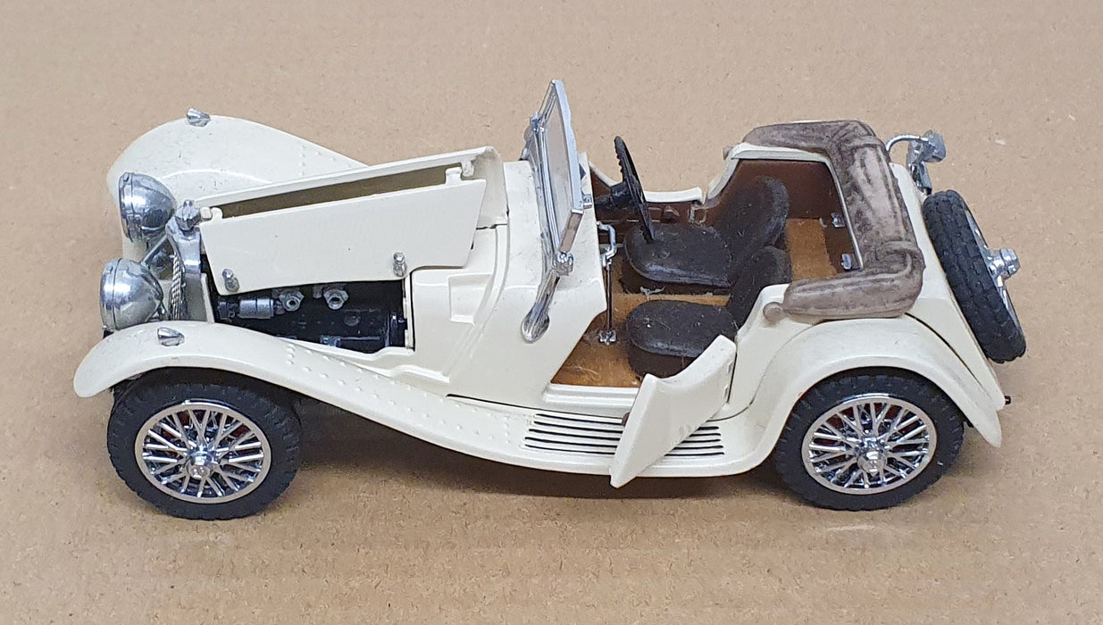 Franklin Mint 1/24 Scale Diecast 241026C - 1938 Jaguar SS-100 - Cream