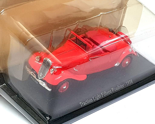 Atlas 1/43 Scale 6112 530 - 1938 Citroen Traction Light Fifteen Roadster - Red