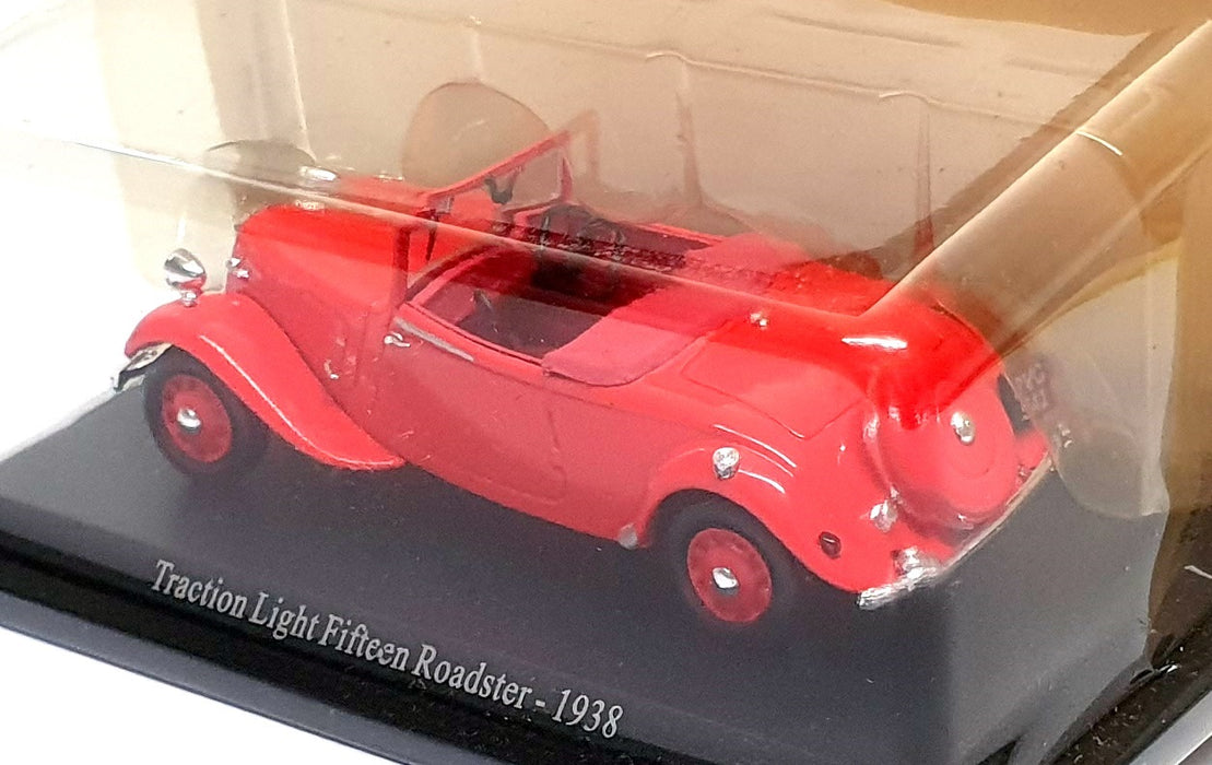 Atlas 1/43 Scale 6112 530 - 1938 Citroen Traction Light Fifteen Roadster - Red