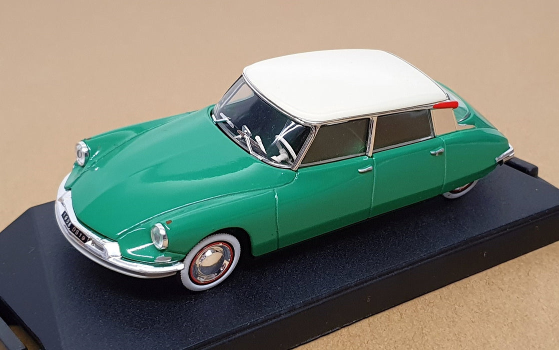Vitesse 1/43 Scale 690.1 - 1959 Citroen DS 19 Salon De Paris - Green/White
