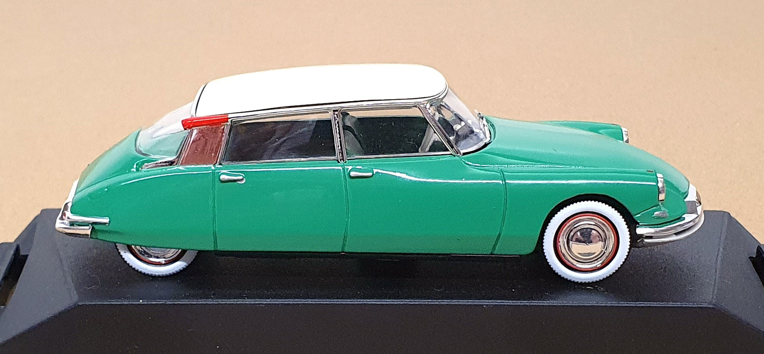 Vitesse 1/43 Scale 690.1 - 1959 Citroen DS 19 Salon De Paris - Green/White