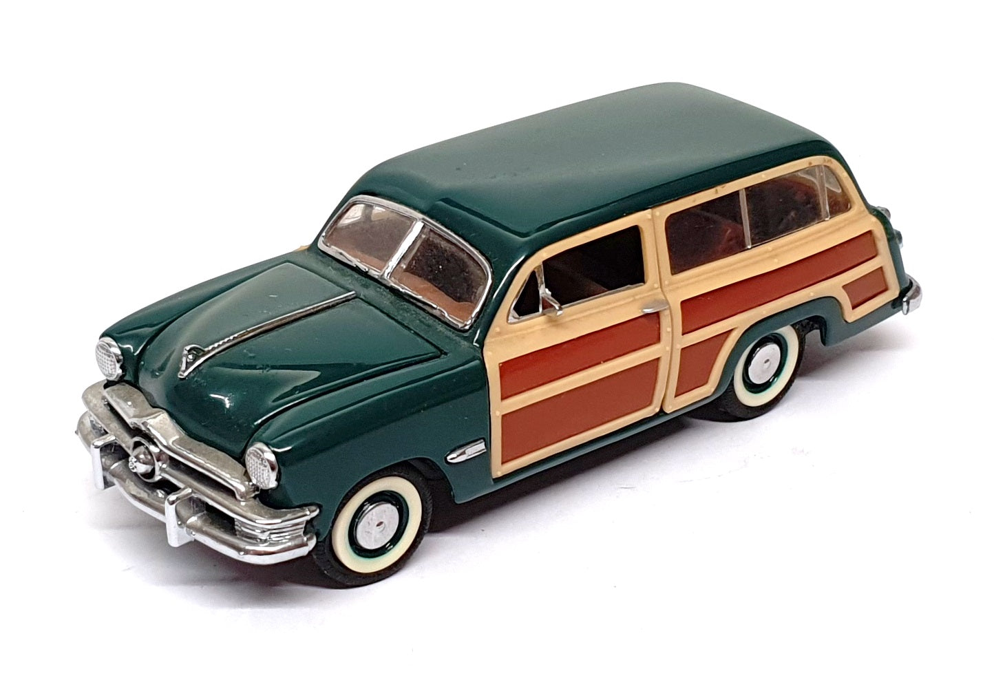 Franklin Mint 1/43 Scale LIB064 - 1950 Ford Woody Station Wagon - Green