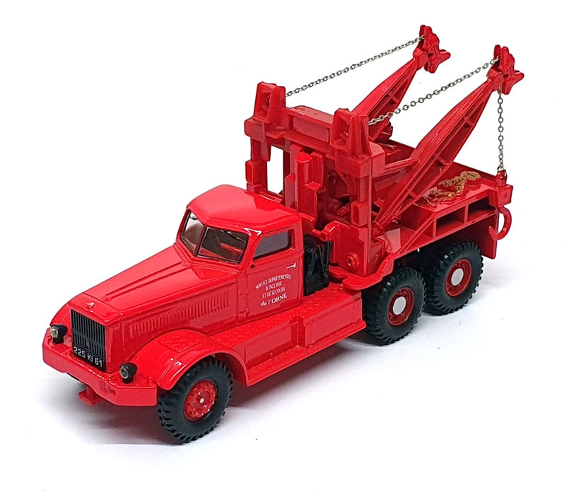 Corgi 1/50 Scale 55602 - Diamond T 980 Truck Orne Fire Department - Red
