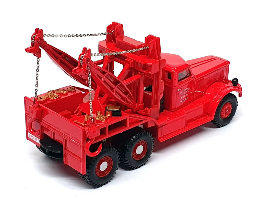 Corgi 1/50 Scale 55602 - Diamond T 980 Truck Orne Fire Department - Red